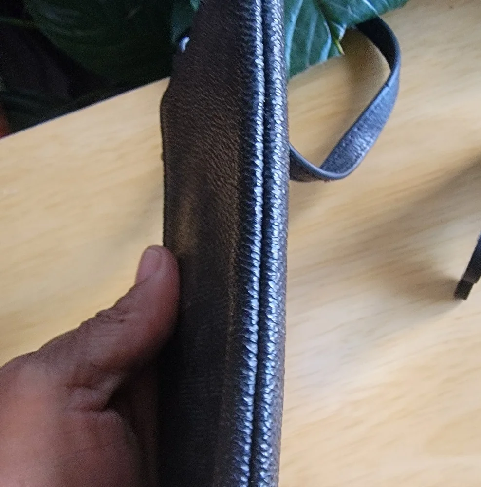 Michael Kors Black Wristlet. EUC. - Picture 4 of 11